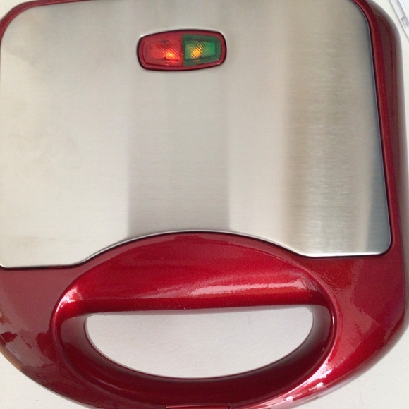 Electric sandwich maker NWT countertop toaster - Picture 6 of 16